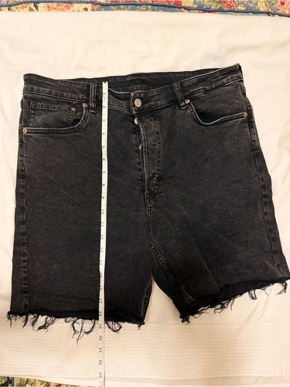 H&M Black High-Waist Distressed Denim Shorts